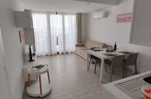 Cannigione Apartment | Beautiful Family Apartment