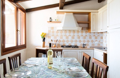 San Teodoro Apartment | Belvedere Apartment with Sea View, Wi-Fi, and Air Conditioning