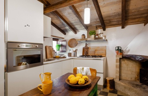 Lunamatrona Cottage | Bissantica, 17th-Century Stone House - Authentic Sardinia, Private Courtyard