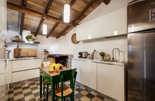 Lunamatrona Cottage | Bissantica, 17th-Century Stone House - Authentic Sardinia, Private Courtyard
