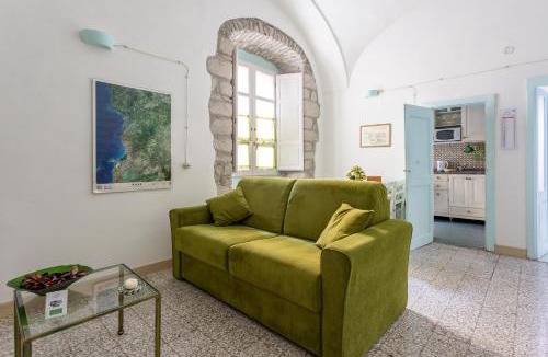 Bosa Historic Centre Apartment | Bosa Il Borgo S9702 Locazione Turistica Affitti Brevi