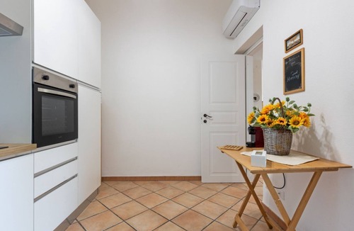 Capitana Villa | Bright villa of 90 square meters, perfect for four people, featuring a private entrance and two reserved uncovered parking spaces.The property is located in the Capitana area of ​Quartu Sant'Elena, an area rich in beaches, historic sites, and nautic