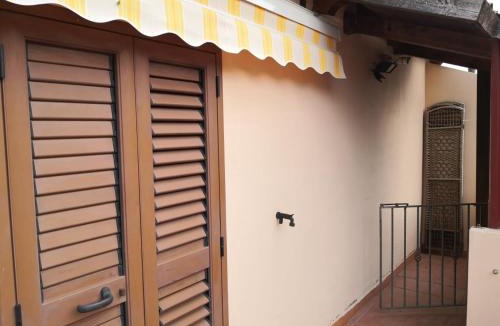 Assemini Apartment | Cagliari Elmas Airport Beautiful Mansarda