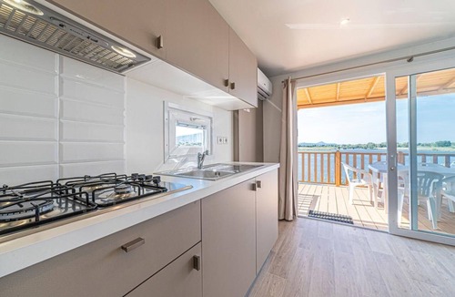 Fertilia House | Camping Village Laguna Blu Baia Revolution für 6 Personen