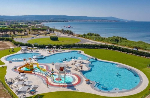 Fertilia House | Camping Village Laguna Blu Baia Revolution für 6 Personen