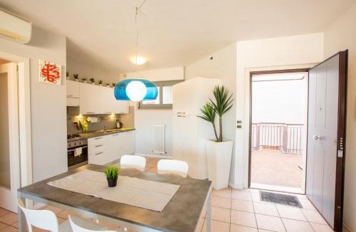 Senigallia Apartment | Casa Adelaide - Senigallia a 2 passi dal centro, Terrazza vista mare e Spiaggia a piedi