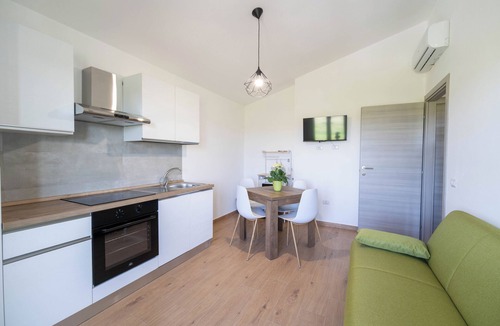 Nurachi Apartment | Casa Aurora Mare - One Bedroom Apartment, Sleeps 3