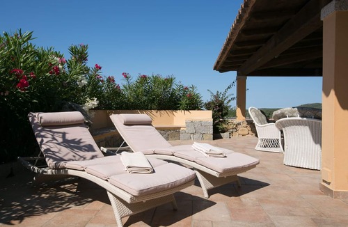 Golfo di Marinella Apartment | Casa Azul, Seaview terrace, private parking, pool