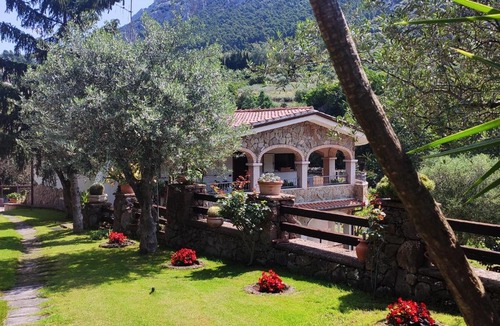 Dorgali Apartment | Casa Bados