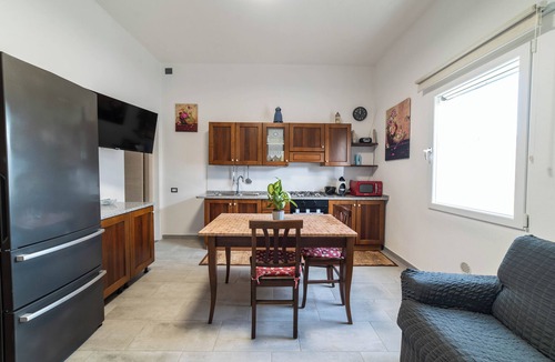 San Vero Milis House | Casa Dea - One Bedroom House, Sleeps 3