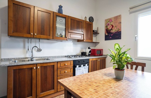 San Vero Milis House | Casa Dea - One Bedroom House, Sleeps 3