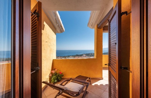 Cala Gonone Apartment | CASA DEL MARE: sea view