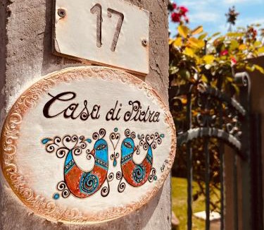 San Giovanni Suergiu Villa | Casa di Pietra