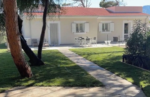 San Pietro a Mare House | Casa Kia- Dog Friendly ! excliusive fenced garden in pine forest - sea at 3min.