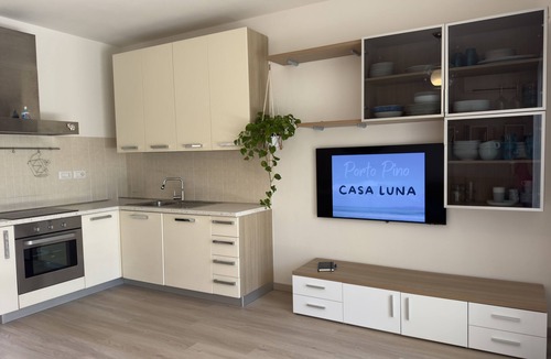 Porto Pino House | Casa Luna within walking distance of Porto Pino beach