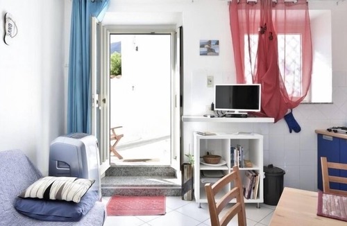 Cala Gonone Apartment | CASA MARE small apartment in the port area
