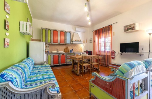 Sorso House | Casa Marina Lu Tuvaraggiu: private terrace, Wi-Fi and air conditioning