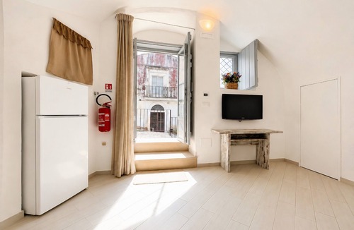 Monte Sant'Angelo House | Casa Marosa – In the Heart of the Village