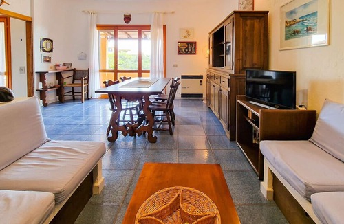 Villaggio Piras Apartment | Casa Milena – Villa with outdoor space and sea view
