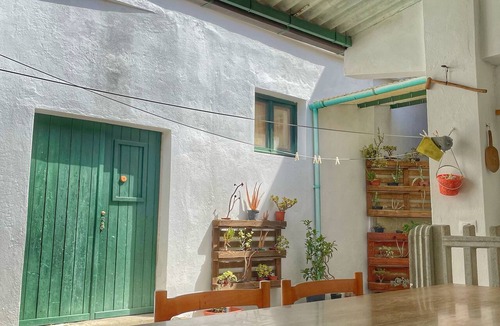 Bindua House | Casa Nina a 10 Minuti Dalla Spiaggia, con Cortile Privato