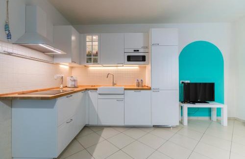 Porto Pino House | Casa Pintada Porto Pino, 500 mt to beach SouthSardiniaHolidays