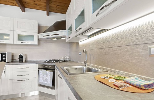 Putzu Idu Apartment | Casa S'Architteddu - Three Bedroom Apartment, Sleeps 5