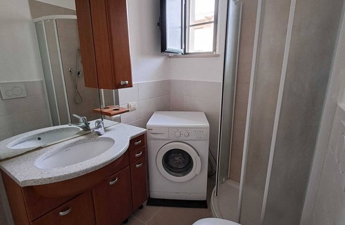 Marzocca Apartment | Casa Zefiro – Private Entrance with Courtyard, 10 min from the Beach