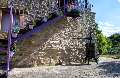 SantʼIppolito House | Casale Lilla, surrounded by nature, 2 family-friendly apartments, pets allowed