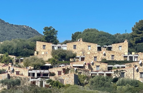 Sant'Elmo Villa | CASTIADAS Sant'Elmo STONE VILLA ON THE SEA WITH LARGE GARDEN