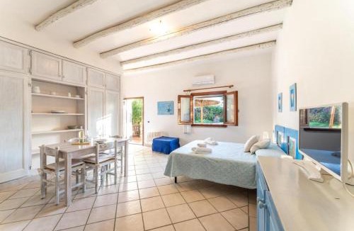 Golfo di Marinella Apartment | Chic Villa Antonina Studio no2164