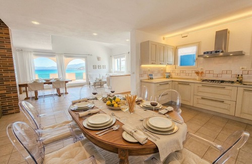 Maristella Villa | ClickSardegna - Villa Horizon with Hot Tub and View over the Bay of Nymphs