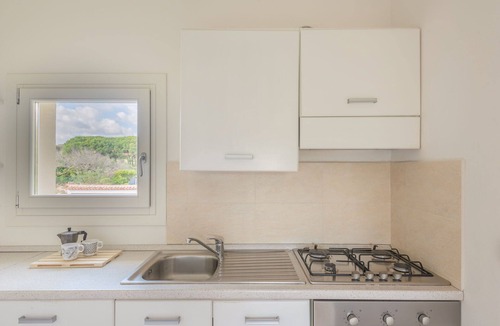 Baja Sardinia Apartment | Cosy apartment for 6 guests with A/C, pool, internet, TV and pets allowed, close to Porto Cervo