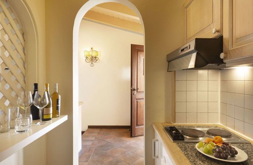Liscia di Vacca Apartment | Cosy apartment for 4 people with pool, A/C, WIFI, TV, terrace and pets allowed