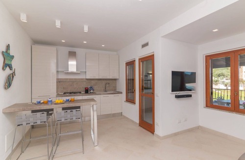 Porto Istana Apartment | Cosy apartment for 4 people with A/C, WIFI, pool, TV and terrace