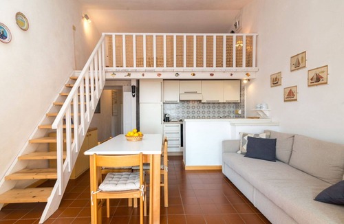 Porto Istana Apartment | Cosy apartment for 5 guests with A/C, WIFI, TV, terrace and pets allowed