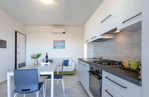 La Muddizza Apartment | Cosy apartment for 4 guests with A/C, TV, terrace and pets allowed