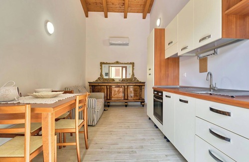 Tollo House | Cosy apartment in villa for 4 guests with WIFI, A/C and terrace