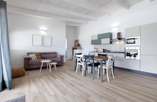 Nulvi Cottage | Cottage 'Lorena' with Private Infinity Pool, Panoramic View, Wi-Fi and Air Conditioning