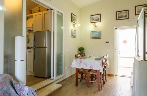 Posada Apartment | Cozy apartment in Posada with WiFi
