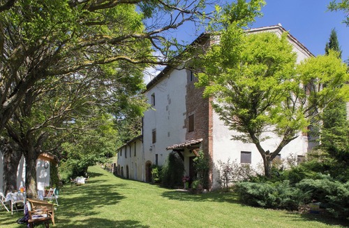 Fabriano House | Cozy cottage surrounded by a large garden in the hills of Le Marche