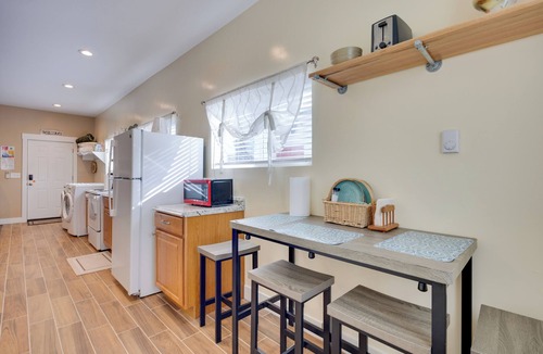 Old North End Apartment | Cozy Couple's Retreat 5 Mi to Garden of the Gods!