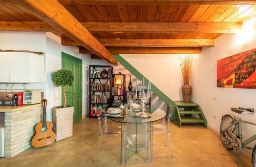 Monserrato House | Cozy holiday home with Wi-Fi, air conditioning, garden, terrace, and outdoor shower