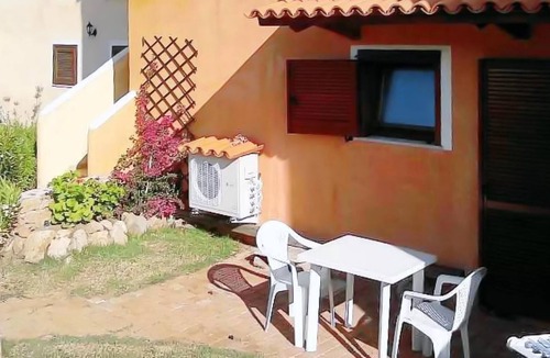 Aglientu House | Cozy home in Aglientu with outdoor swimming pool