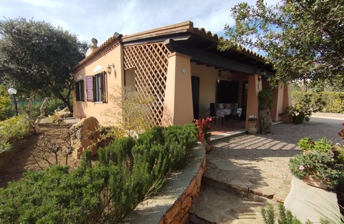Cala Liberotto Apartment | Cozy house 800 mt from the sea "Villa Hyacinth" - app.to D