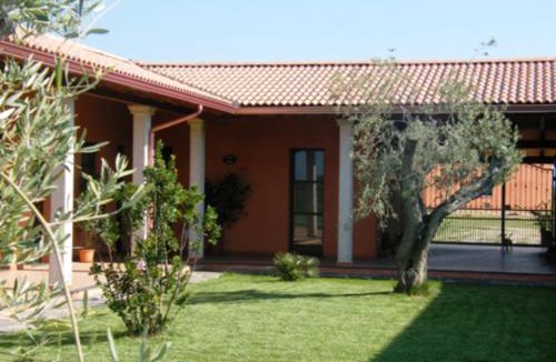 Oristano House | CuccuruAio' B&B 10 minuti da Torregrande