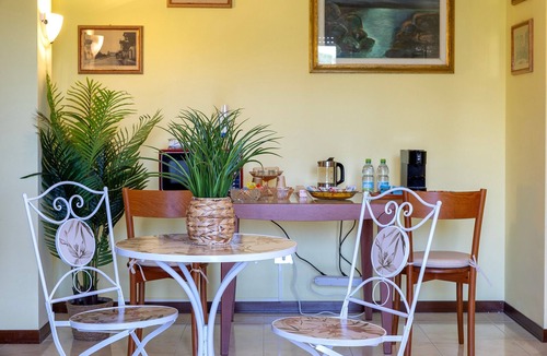 Sassari Apartment | Deluxe Single or Double Room with Private Bathroom