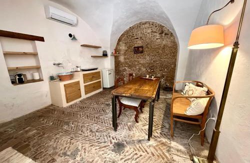 Serracapriola House | Dimora Ventura, Intra Alborgodiffuso, con pavimento originale del 1300