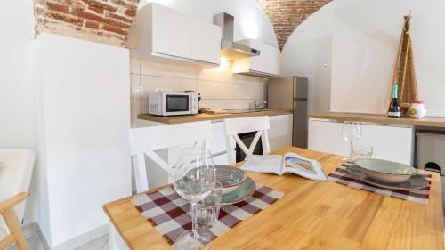 Oristano Historic Centre Apartment | Domus Domina - Dimora Storica