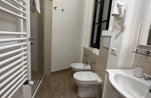 Terralba Apartment | Double Room with private bathroom in Terralba (Oristano) - Lentisco