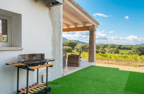 Monti Apartment | Elegant Country House Tenuta Piredu in Monti